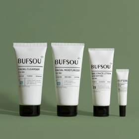 Mens Skincare Kit Includes Foaming Cleanser Hydrating Moisturizer Cream Multi-Functional Facial Serum Men Skin Care Set